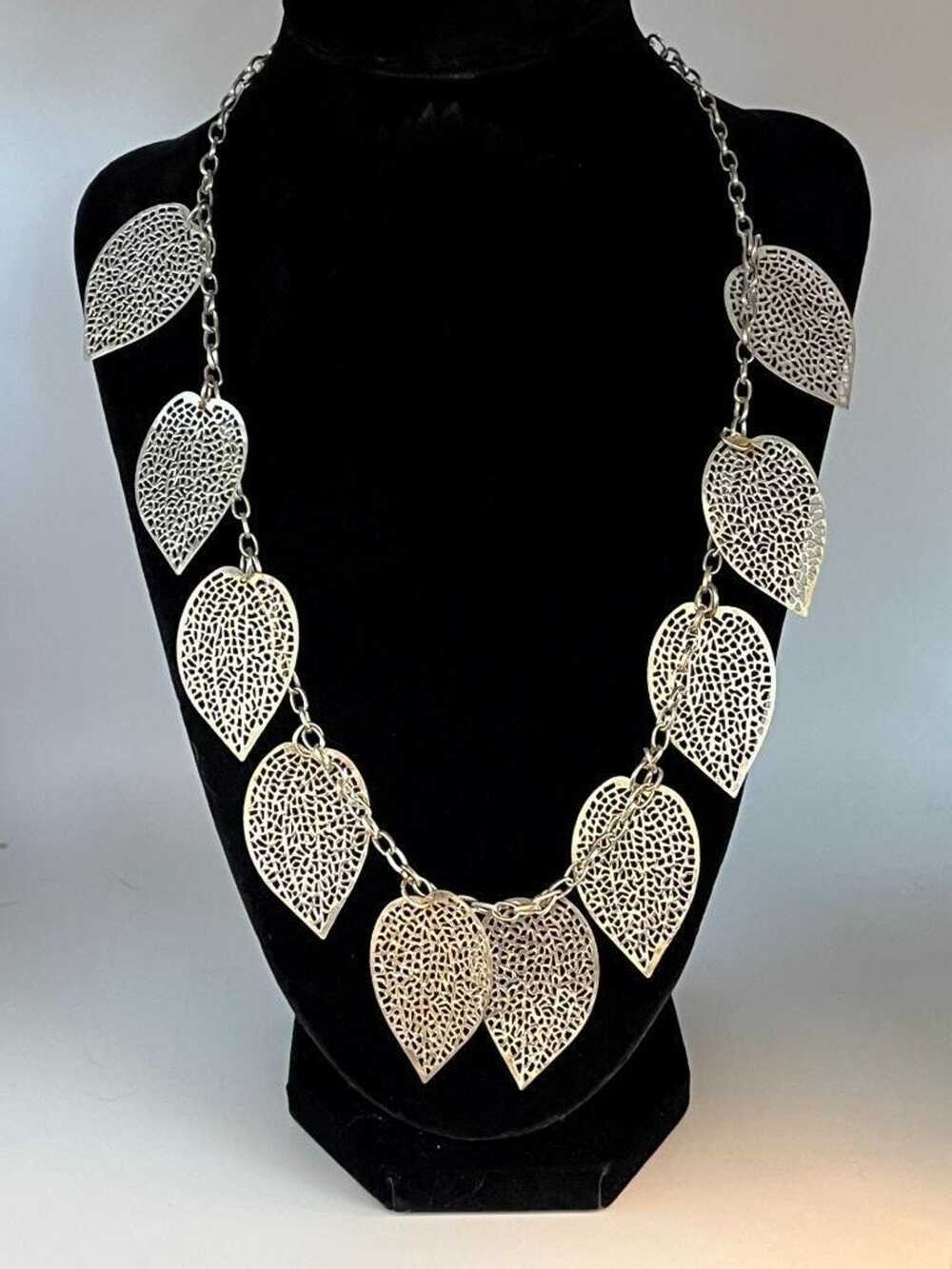 Silver Colored Vintage Filigree Leaf Necklace